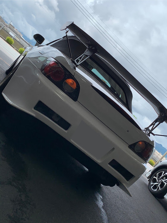 S2000のS2000・駐車場にて・しごとしてます。に関するカスタム事例の投稿画像1枚目