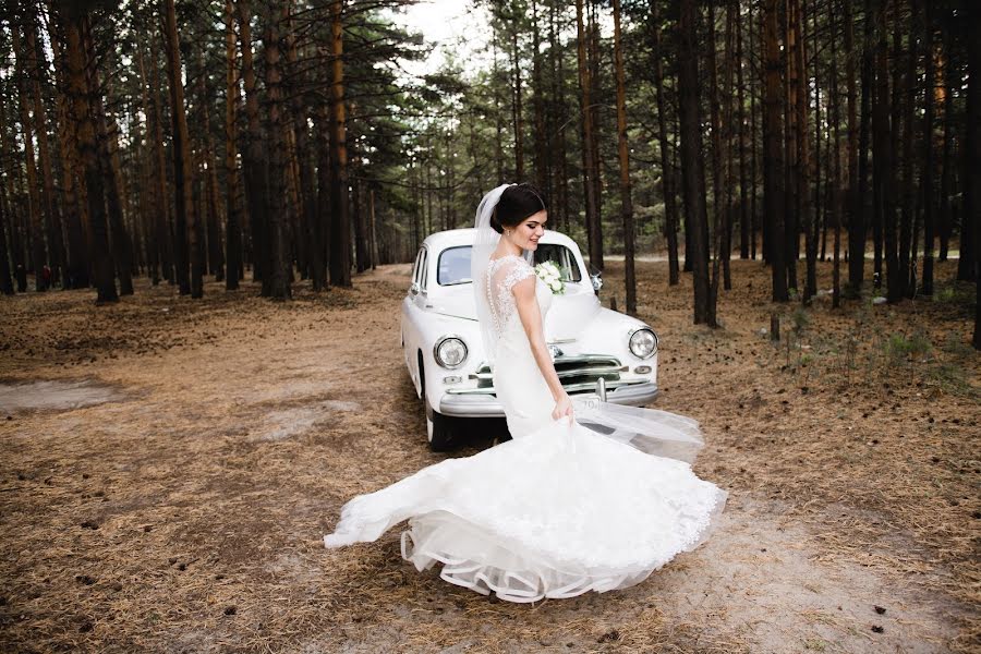 Wedding photographer Ekaterina Glukhenko (glukhenko). Photo of 15 May 2018