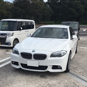 5シリーズ セダン 535i