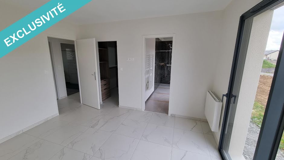 Vente maison 4 pièces 102 m² à Saint-Rémy-en-Rollat (03110), 260 000 €