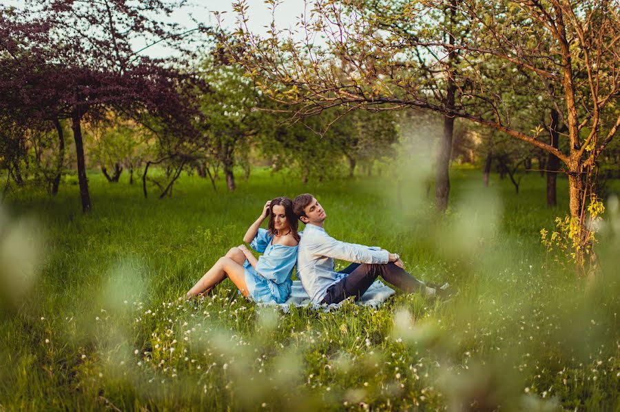 Wedding photographer Valeriya Guseva (valeryguseva). Photo of 19 May 2014