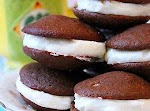 Mini Whoopie Pies was pinched from <a href="http://family.go.com/food/recipe-856230-mini-whoopie-pies-t/" target="_blank">family.go.com.</a>