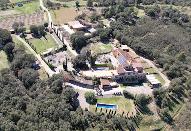 Villa with pool and terrace 5