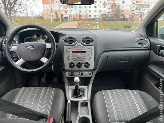 продам авто Ford Focus Focus Hatchback (USA) фото 5