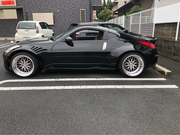 フェアレディZの洗車・車高調整・AIRREX・マイスターM1に関するカスタム事例の投稿画像1枚目