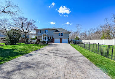 House with pool 1