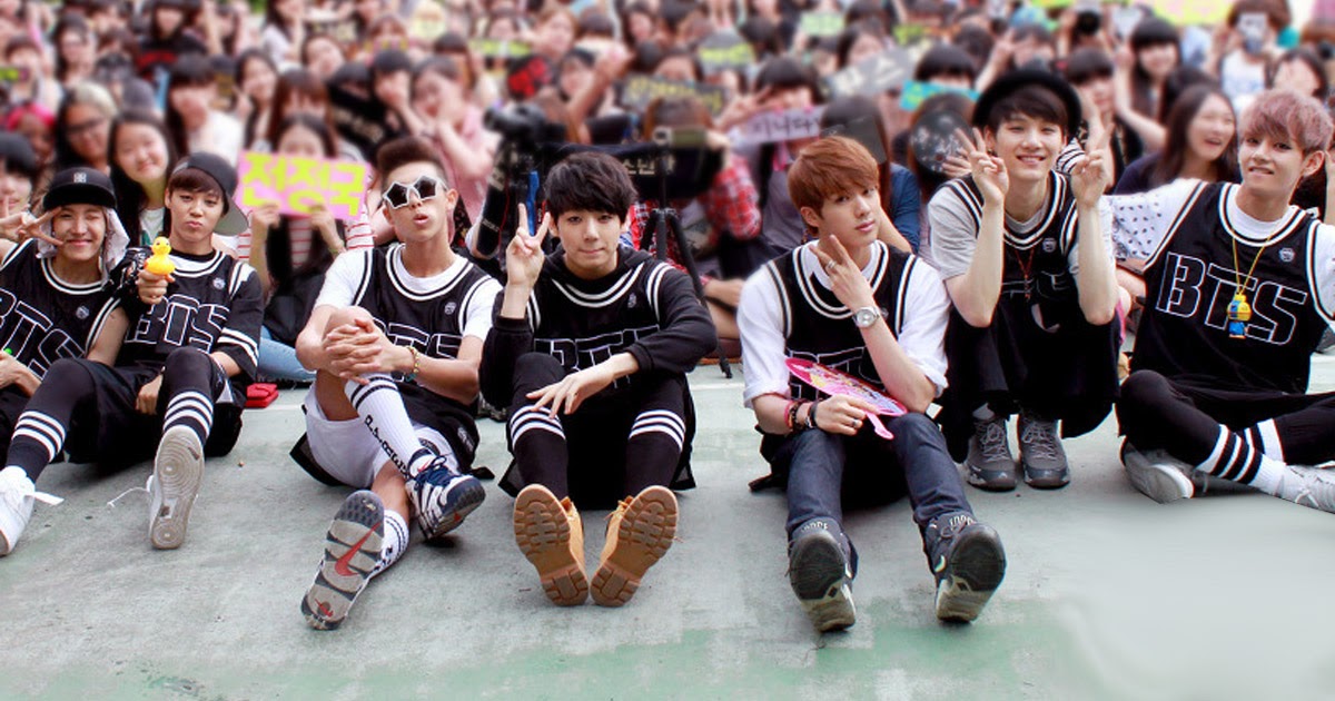 30 Rarely Seen Photos From BTS  s First Ever Fan  Events 