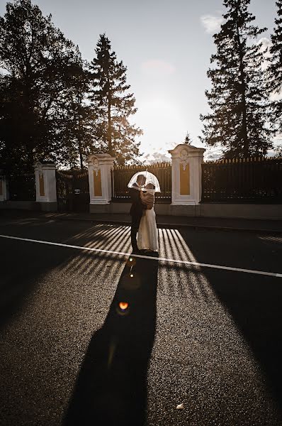 Wedding photographer Elena Mikhaylova (elenamikhaylova). Photo of 17 September 2019