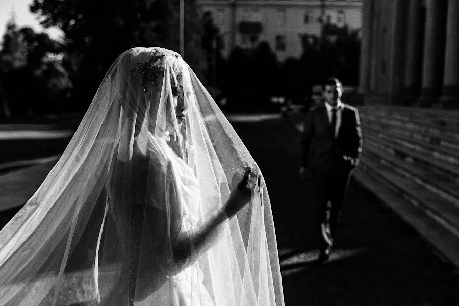 結婚式の写真家Davron Madiev (xcif1bi)。2021 8月19日の写真