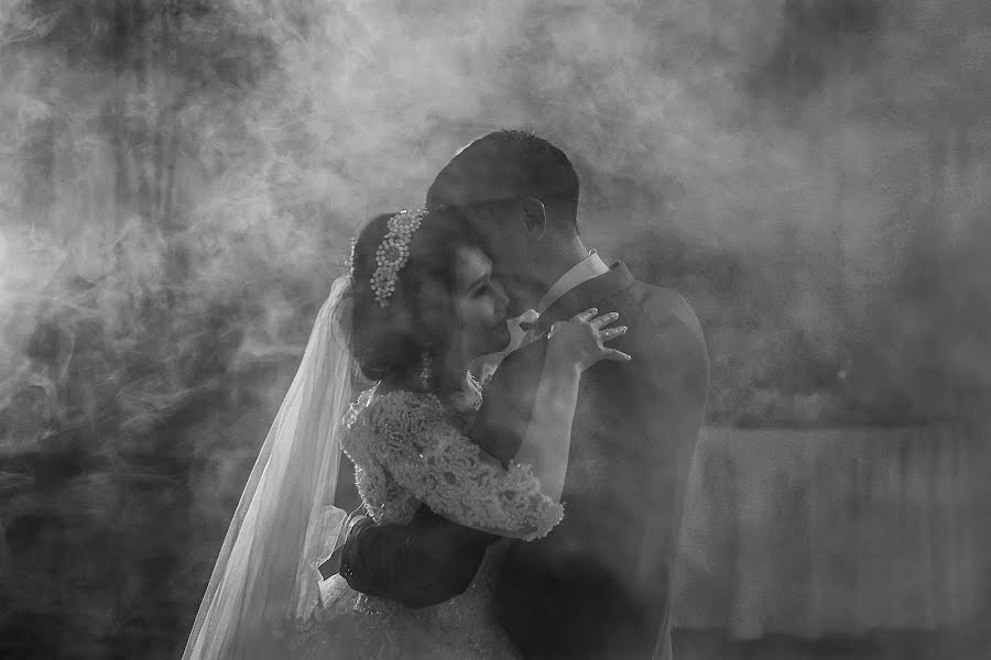 Fotografo di matrimoni Rinat Khabibulin (photorinat). Foto del 14 febbraio 2019