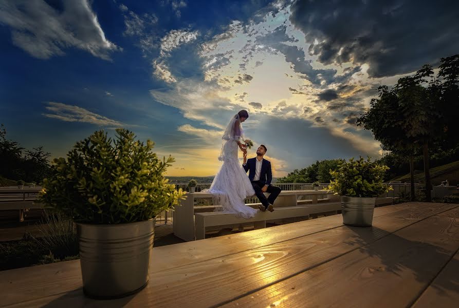 Fotografo di matrimoni Béla Molnár (belamolnar). Foto del 2 luglio 2019