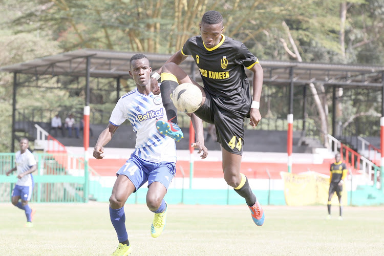 Wazito’s Johnstone Omurwa (left) and Brian Nyakan of Sofapaka fc