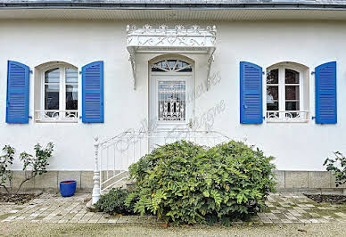 Villa with pool and terrace 7