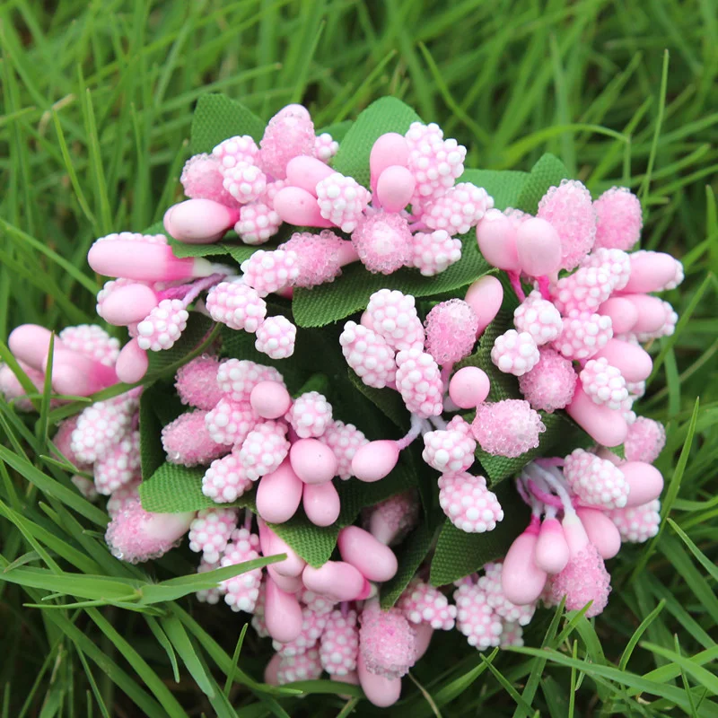 Grossiste Accessoires Boîte de Bonbons Coeur Fleurs avec Feuilles, Perles de Verre, Coeur de Fleur de Mariée, Petite Couronne de Fleurs