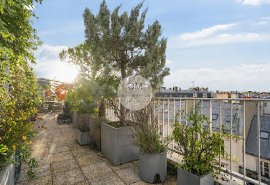 Apartment with terrace 11