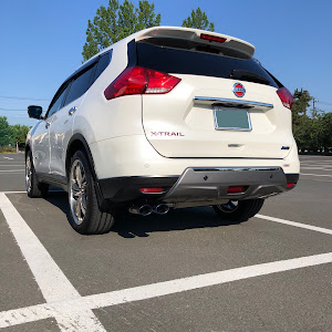 エクストレイル HNT32