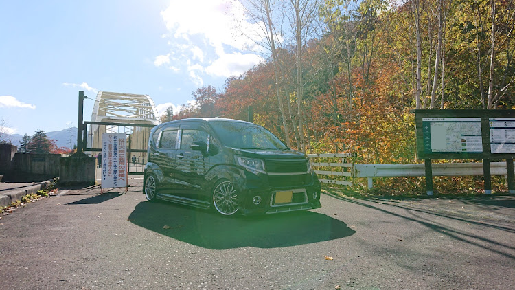 ステラの紅葉と愛車・ドライブに関するカスタム事例の投稿画像2枚目
