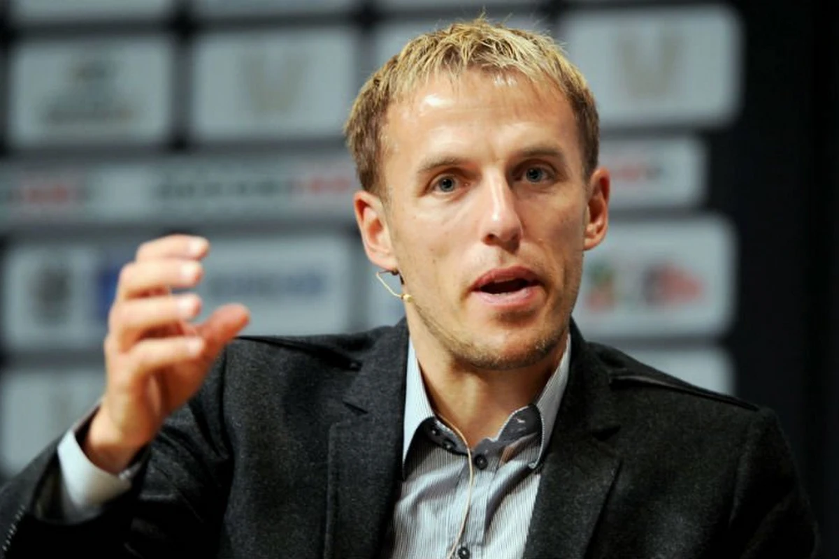 Les excuses de Phil Neville