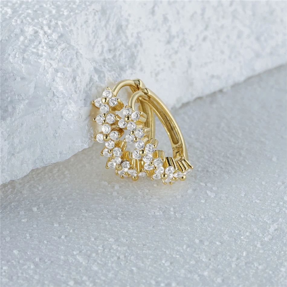 Boucles d'oreilles diamant pétale pour femme, argent, super flash, simple rangée. Élégance et éclat avec ces boucles parfaites pour toutes les occasions.