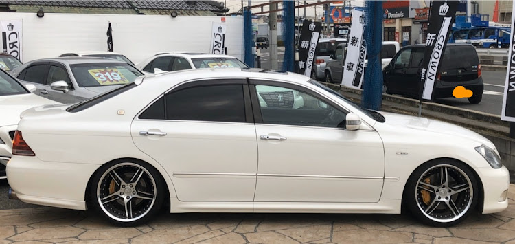 クラウンロイヤルのJCSクラウン専門店・カーショップ・18クラウン・アスリート・人気車種に関するカスタム事例の投稿画像2枚目
