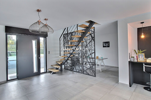 Maison avec piscine et terrasse 4