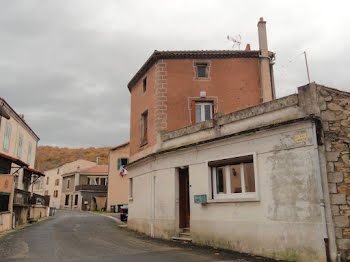 maison à Jumeaux (63)