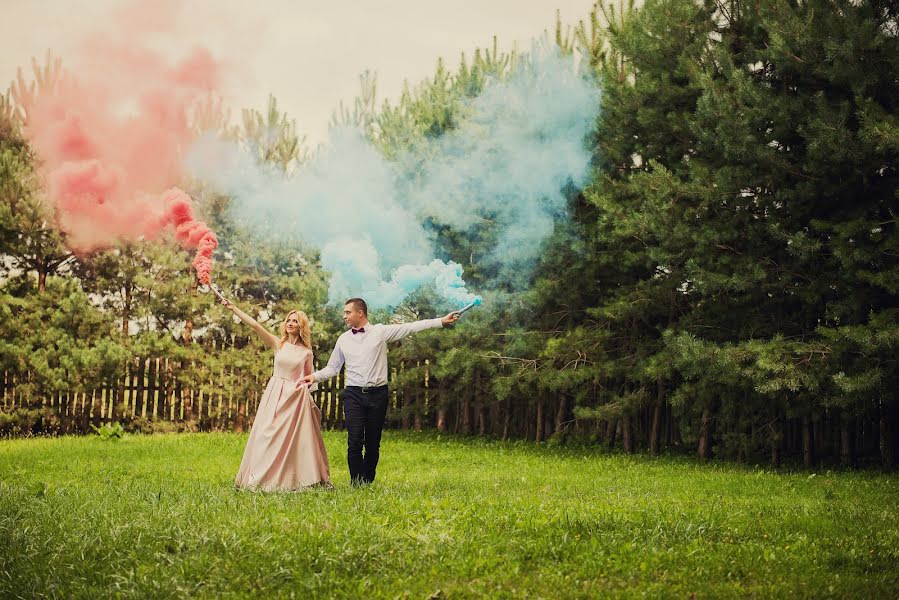 Wedding photographer Marina Agapova (agapiss). Photo of 2 June 2020