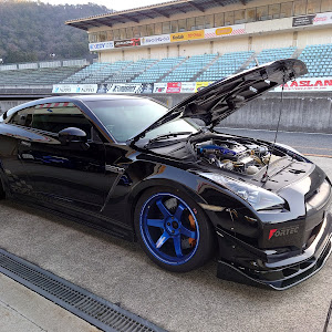 NISSAN GT-R R35