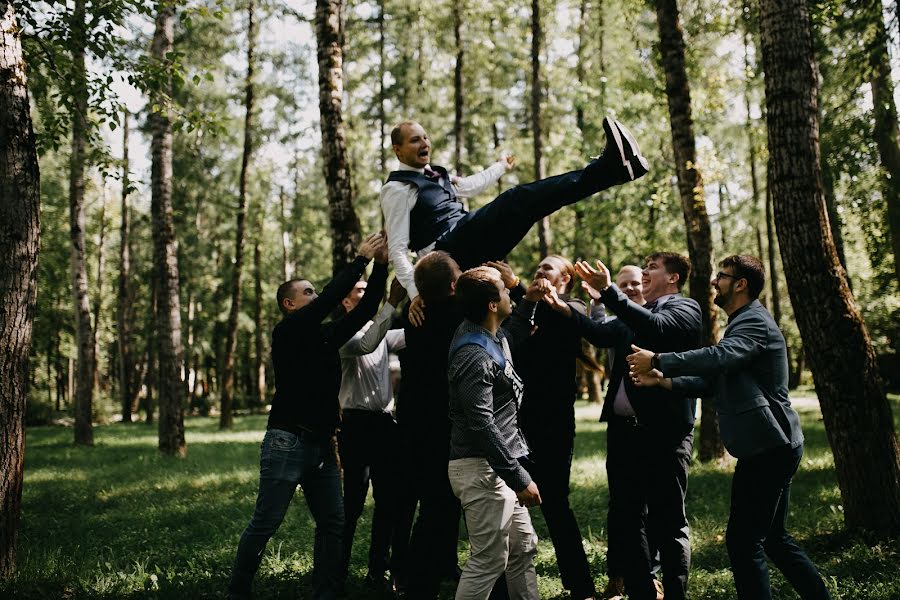 Wedding photographer Dmitriy Tarasov (diman4ez). Photo of 28 October 2019