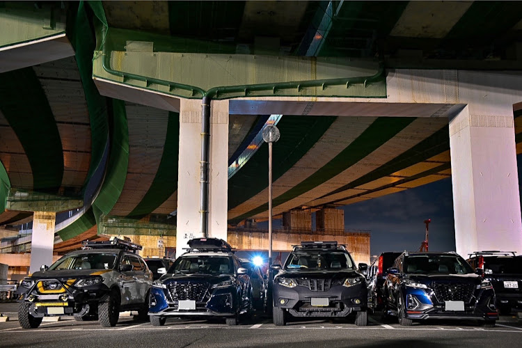キックスのガソリン高騰・時代は電気・e-POWER・オフ会・あなたのヘッドライトは？に関するカスタム事例の投稿画像4枚目