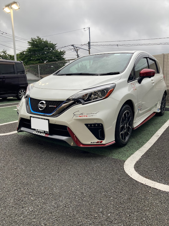ノートの車検完了♪・完璧な仕上がり・メカニックさんに感謝♬・たくさんのいいね&コメントありがとうございます🤗・フォローワー様に心より感謝申し上げますに関するカスタム事例の投稿画像2枚目