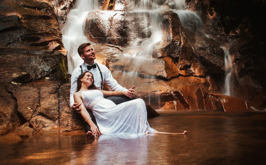 Fotógrafo de casamento Alessandro Alves (alle). Foto de 10 de janeiro 2020