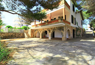 Chalet avec terrasse 1