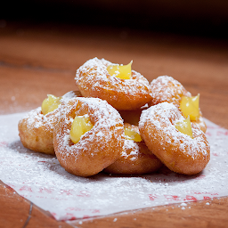 Lemon Curd & Powdered Sugar Mini Donuts