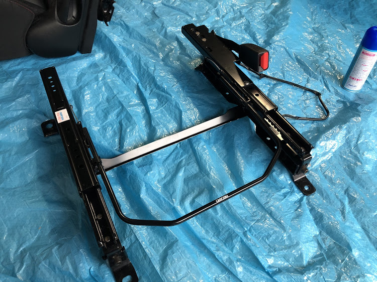 マツダスピードアクセラのレカロ・SR-7・gk100・マツダスピードアクセラ・DIYに関するカスタム事例の投稿画像3枚目