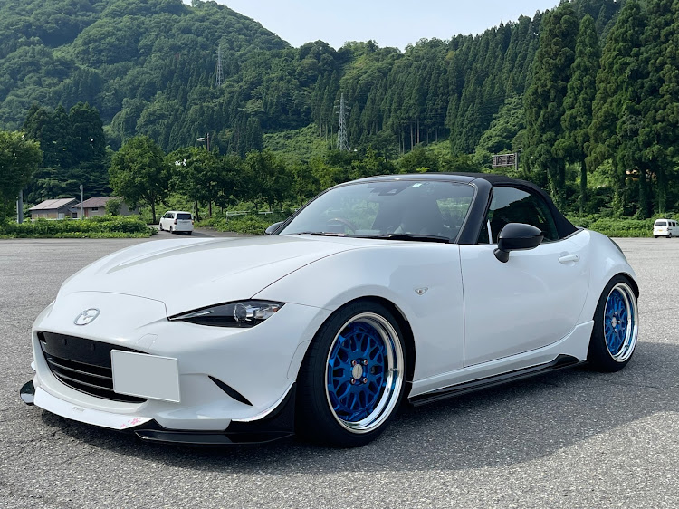 ロードスターの低いようで低くない丁度良い高さ・雨上がりの朝・朝練！・試走行・メシテロ注意に関するカスタム事例の投稿画像1枚目