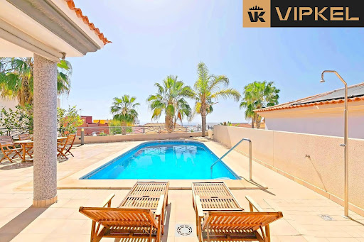 Maison avec piscine 4