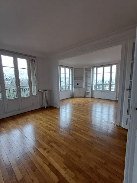 Location  appartement 4 pièces 90.4 m² à Vanves (92170), 2 400 €