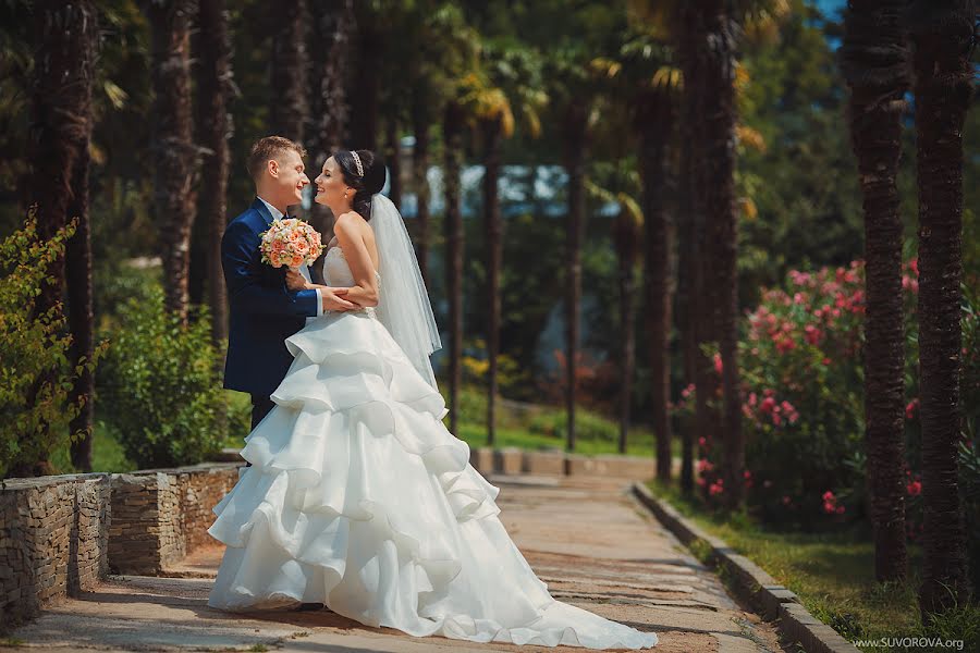 Fotógrafo de bodas Aleksandra Suvorova (suvorova). Foto del 11 de octubre 2014