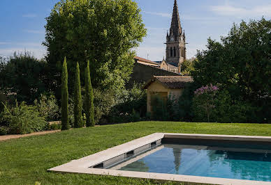 Propriété avec piscine et jardin 3