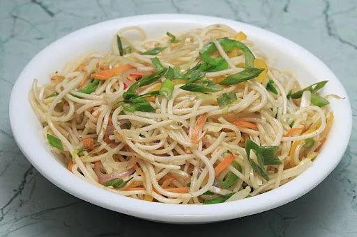 Veg Hakka Noodles