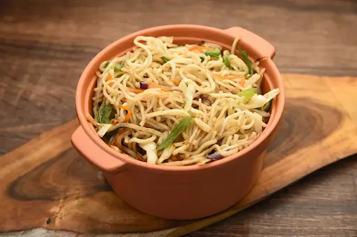 Veg Hakka Noodles