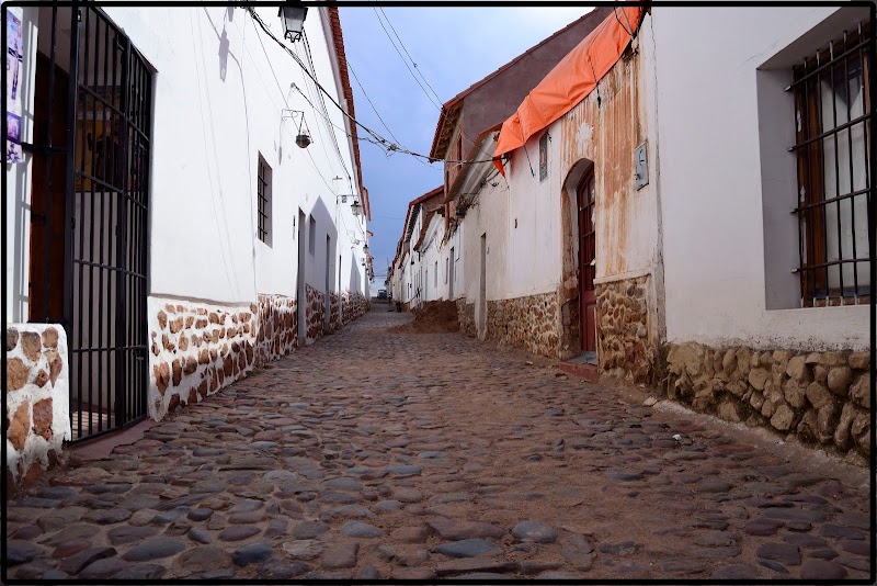 DE POTOSÍ A SUCRE, LA CIUDAD DE LOS CUATRO NOMBRES. - DE ATACAMA A LA PAZ. ROZANDO EL CIELO 2019 (14)