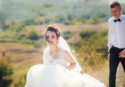 婚礼摄影师Alisa Plaksina（aliso4ka15）。2018 3月29日的照片