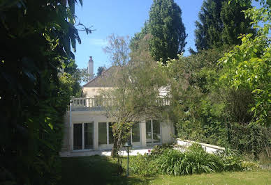 Maison avec terrasse 1