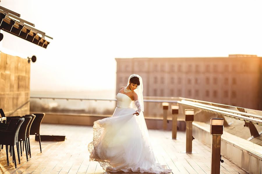 Fotógrafo de casamento Olga Khayceva (khaitceva). Foto de 13 de junho 2016