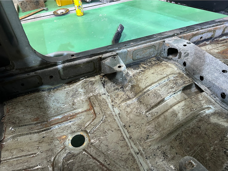コペンのオッサンの独り言・繋ぎの案件・旧車専門再生屋・また次の案件です。・作業前検診は大事に関するカスタム事例の投稿画像11枚目