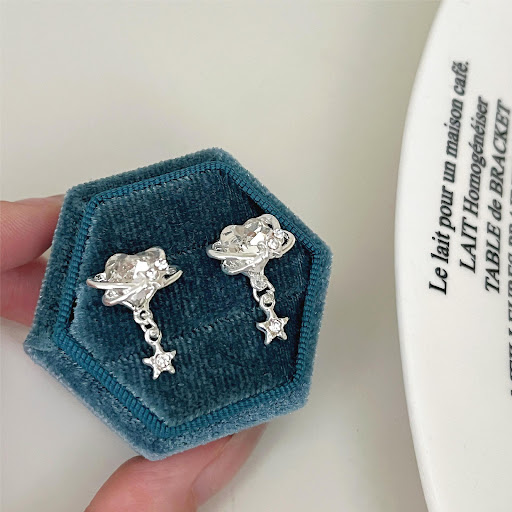 Title 3, Diamond Heart-shaped Zircon Stud Earrings, swee...