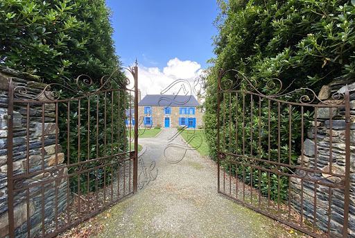 Manor 2