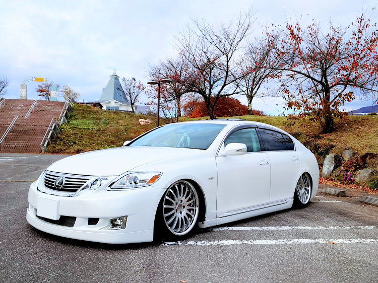 GSの乗り換えましたぁ☝️🎶😁・エイムゲイン( ≖ᴗ≖​)ﾆﾔｯ・エアサス公認車・いつもイイね＆コメントありがとうございます😆・これからも宜しくお願い致しますに関するカスタム事例の投稿画像1枚目